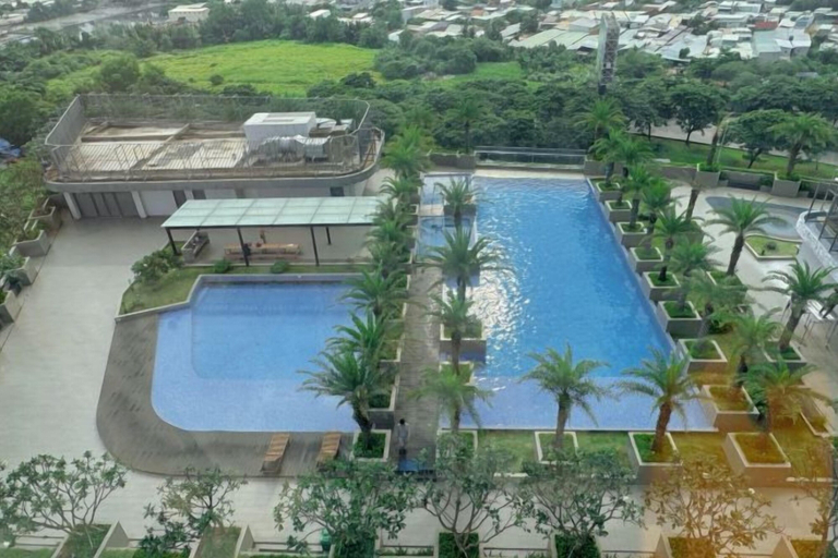 Outdoor pool, Golden Dusk Apartment, District 7