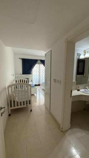 Bedroom 5, Dream Apartment - Near Beach with Pool View & WiFi, Taqah