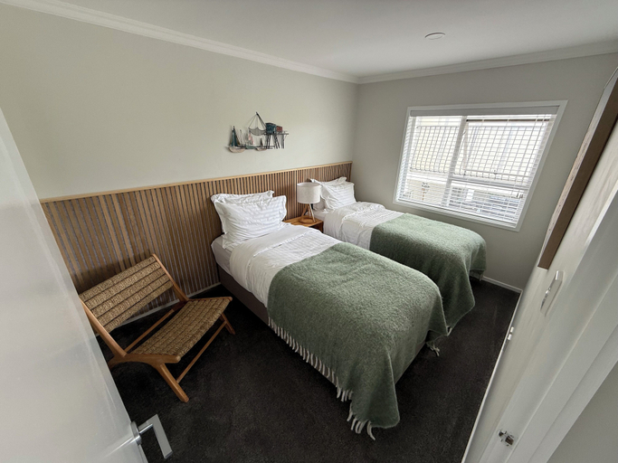 Bedroom 2, Waiake Beach Apartments, Waitakere