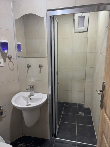 Bathroom 5, blue class otel, Merkez