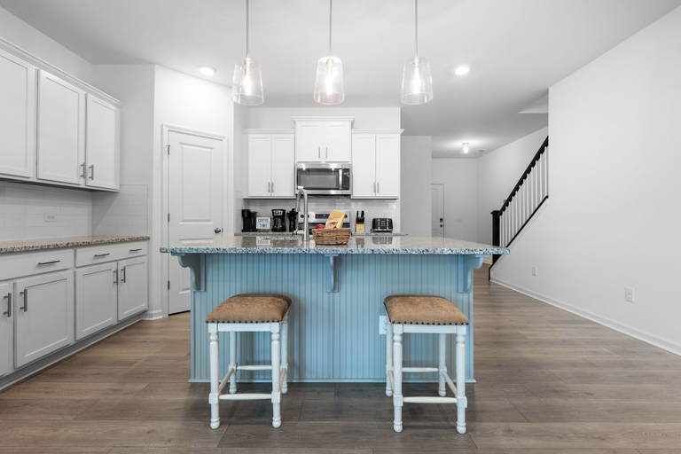 Private kitchen 3, Townhome Greensboro 3Bd 2Bth, Guilford