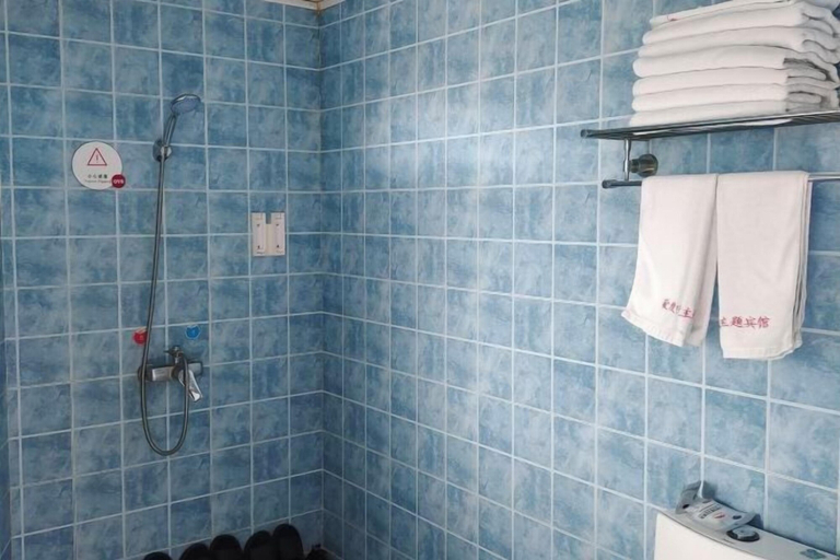 Bathroom 4, I Do Theme Hotel, Panjin