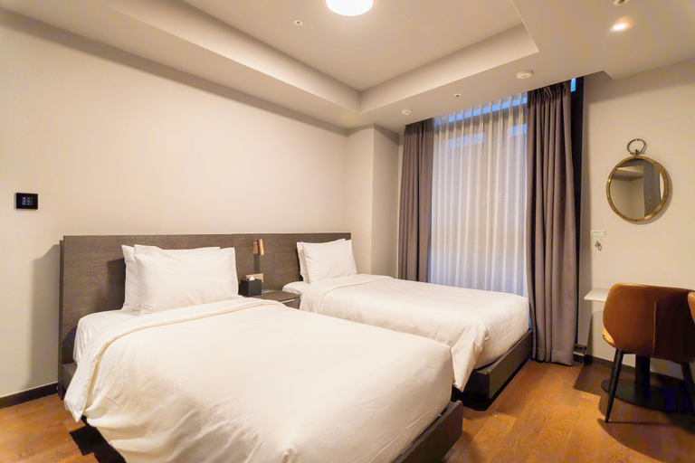Bedroom 2, HOMESRED MYEONGDONG, Jung