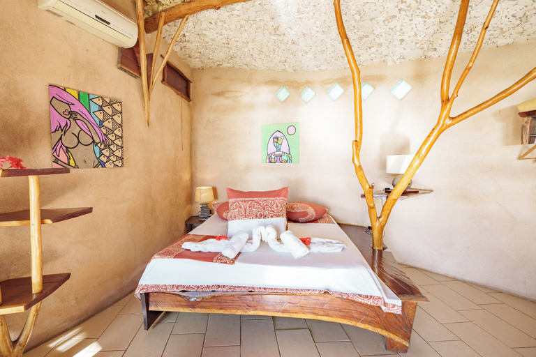 Bedroom 3, Vanira Lodge