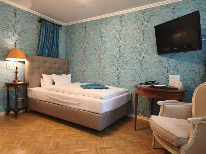 Bedroom 2, Hotel Goldener Anker, Bayreuth