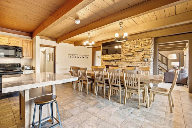 Food & Drinks 5, Seven Springs Resort by Vail Resorts, Somerset