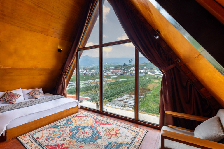 Bedroom 2, Linggayoni Cabin Dieng, Wonosobo