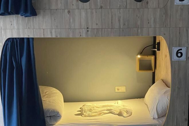 Bedroom 3, Archeo Cafe and Hostel, Beyoğlu