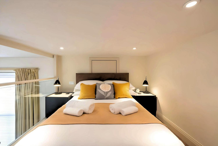 Bedroom 4, Notting Hill - The One One One! -3-, London