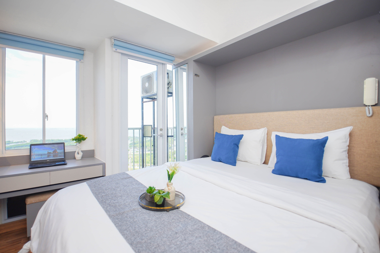 Bedroom 4, Restful and Serene Studio at Apartment Tokyo Riverside PIK 2 By Travelio, Tangerang