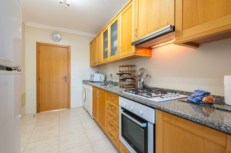 Room 4, Balaia Residence 2 Bedroom Penthouse With Pool, Albufeira