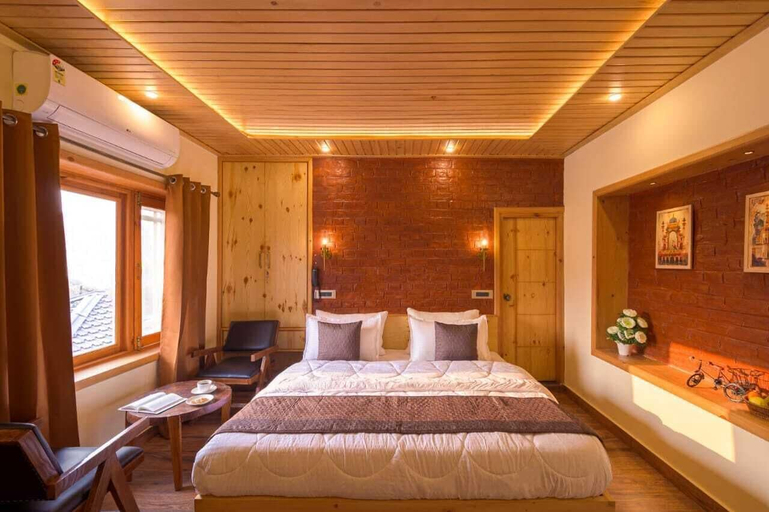 Bedroom 2, PalPenzy - Bespoke Premium Stay, Srinagar