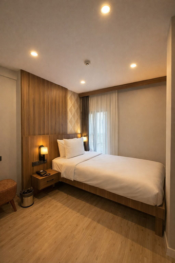 Room 3, Süha Fazlı Karaköy, Beyoğlu