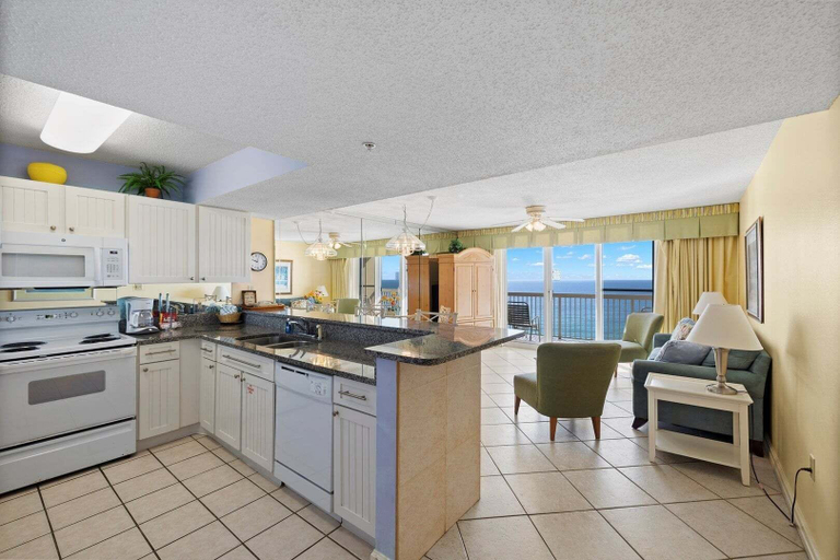 Private kitchen 2, Pelican Beach 1107 1 Bedroom Condo, Okaloosa
