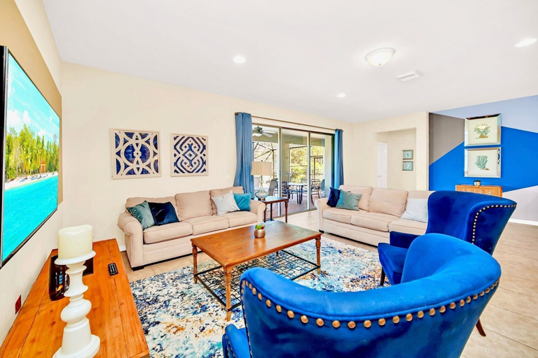 Living area 2, 5BR Windsor Resort Home 15min Disney, Osceola