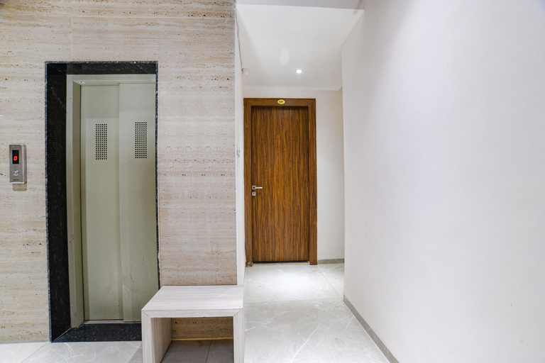 Public Area 3, Fabhotel Blue Ocean, Indore