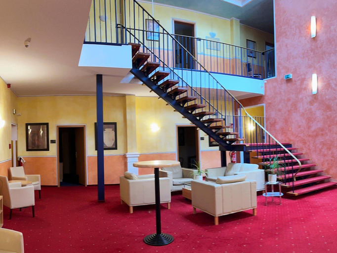 Others 2, Hotel Thalfried, Wartburgkreis