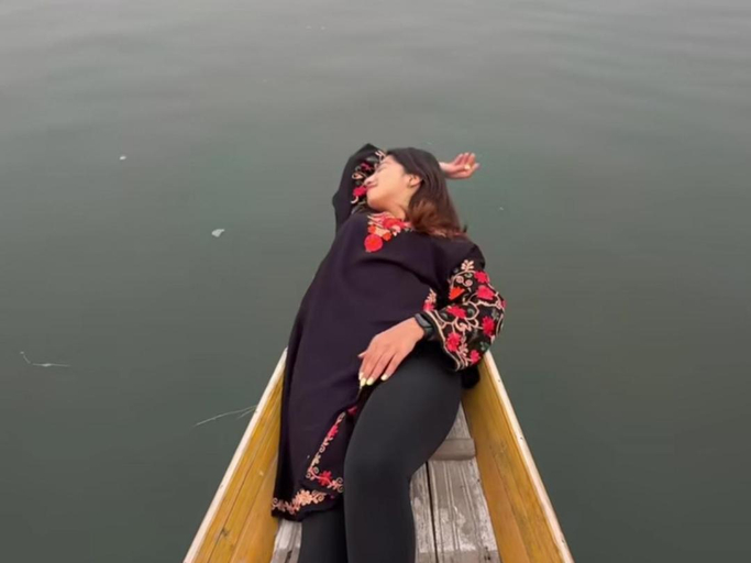 Others 5, New Lakes Crown Group Of Houseboats, Srinagar