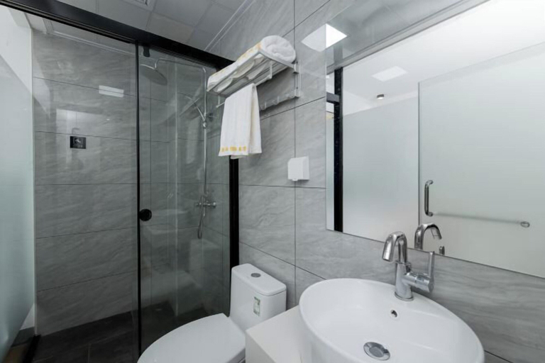 Bathroom 3, Jinbi Yousu Guesthouse, Guilin