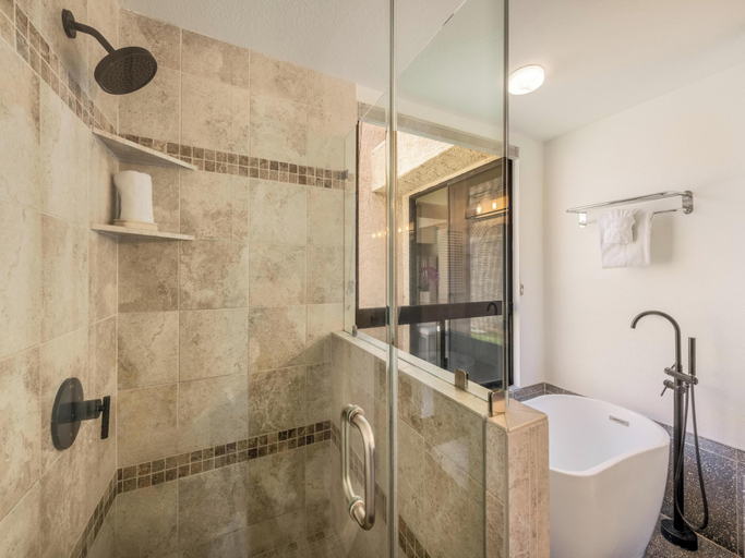 Bathroom 5, Shores at Waikoloa, Hawaii
