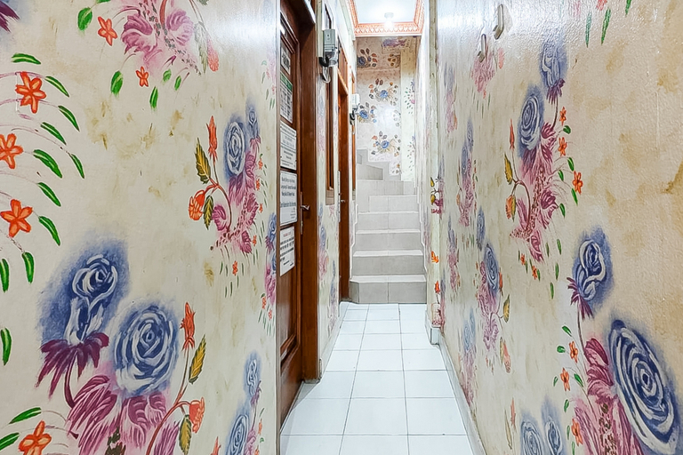 Hallway 2, Queen Residence Ancol RedPartner, North Jakarta