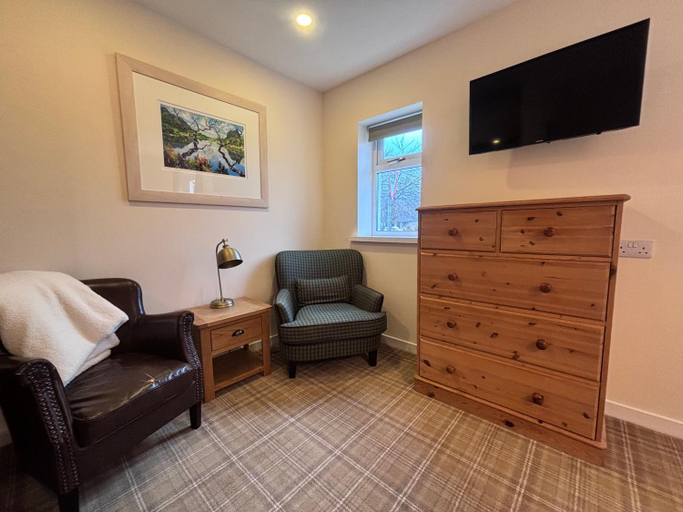 Others 3, The Ullapool Rooms, Highland