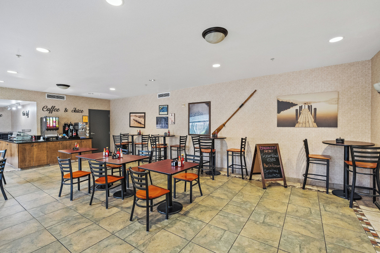 Food & Drinks 5, Hawthorn Suites by Wyndham Rancho Cordova/Folsom, Sacramento