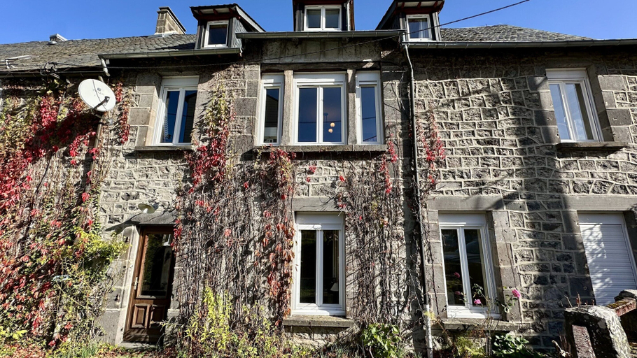 Exterior 2, Sunny Sanctuary by the Town Center, Puy-de-Dôme