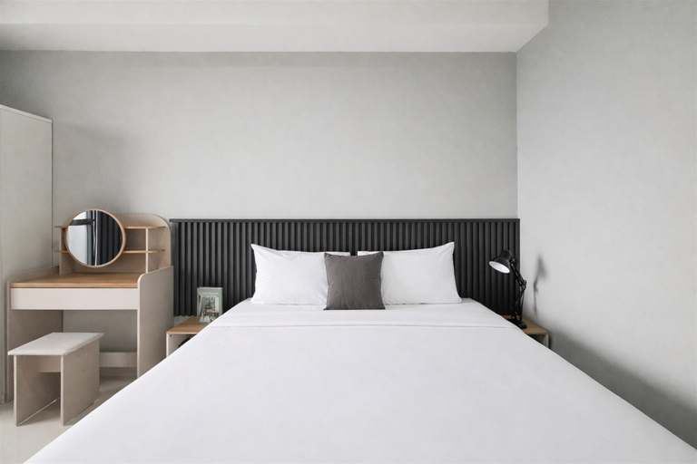 Bedroom 2, Homey Wooden Touch Studio at Ciputra World 2 Apartment By Travelio, Jakarta Selatan