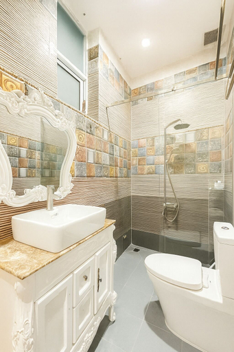 Bathroom 5, BIG Central Hotel Can Tho - 7 Minutes to Ninh Kieu Wharf, Ninh Kiều