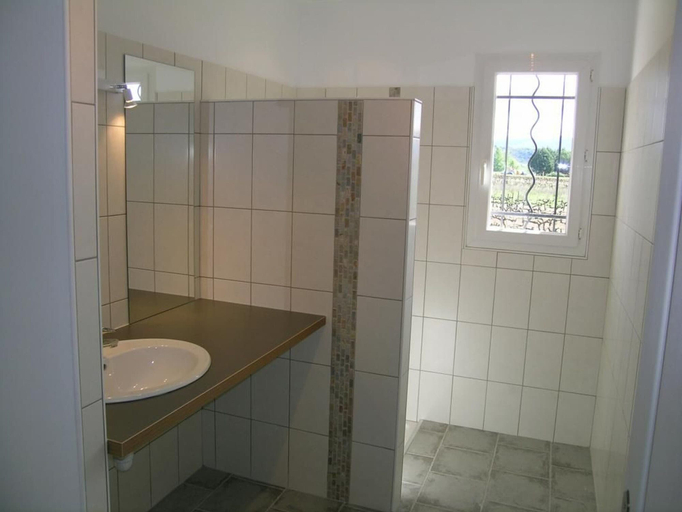 Bathroom, Blue Hills Residence With Scenic Views, Ardèche