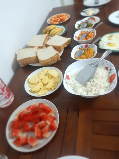 Food & Drinks