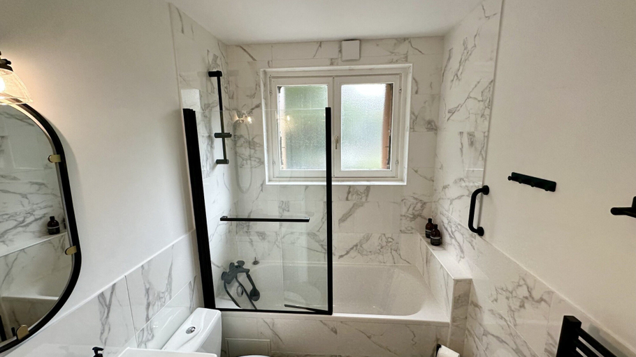 Bathroom 3, Stunning Mont-dore Apartment for 8, Puy-de-Dôme