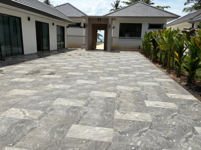Exterior 5, Tiger on the Beach, Mueang Krabi