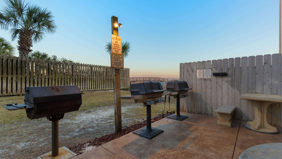 BBQ/picnic area, Condo With Gulf View Direct Beach Access, Indoor/outdoor Pool, Baldwin