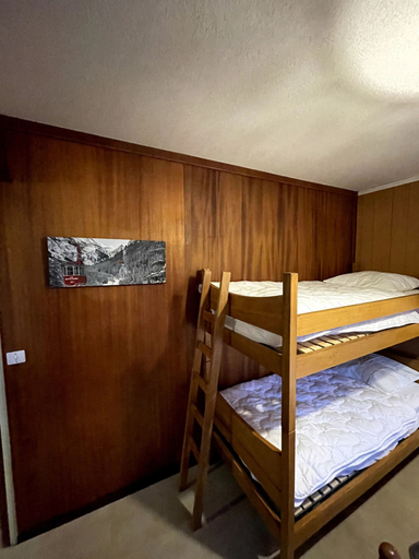 Room 5, Le Pradet C 480 - Le Mont Dore, Puy-de-Dôme