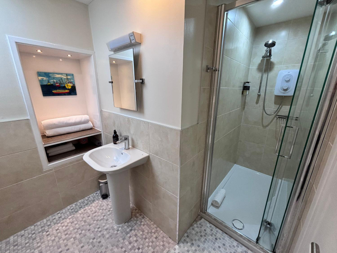 Bathroom 2, The Ullapool Rooms, Highland