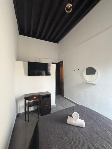 Room 4, Hotel Zamora Downtown CDMX, Mexico City