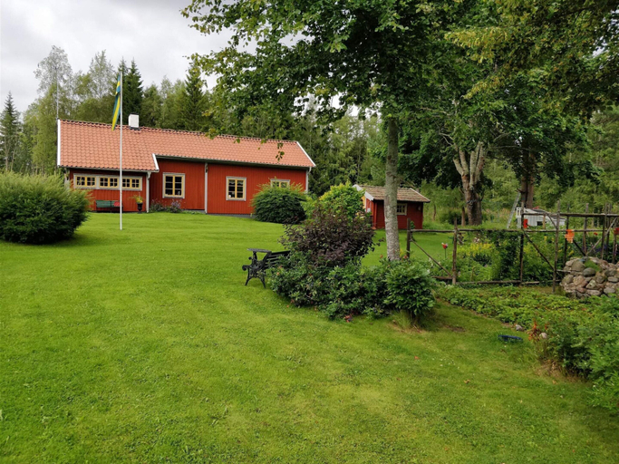 Exterior 2, 4 Star Holiday Home in Guldsmedhyttan, Lindesberg