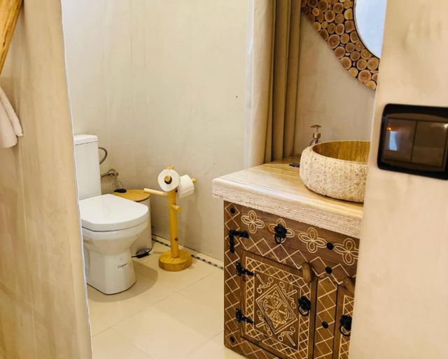 Bathroom 3, spirit desert camp, Errachidia