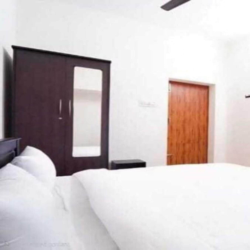 Room 4, Collection Arunachaleswarar Residency, Tiruvannamalai