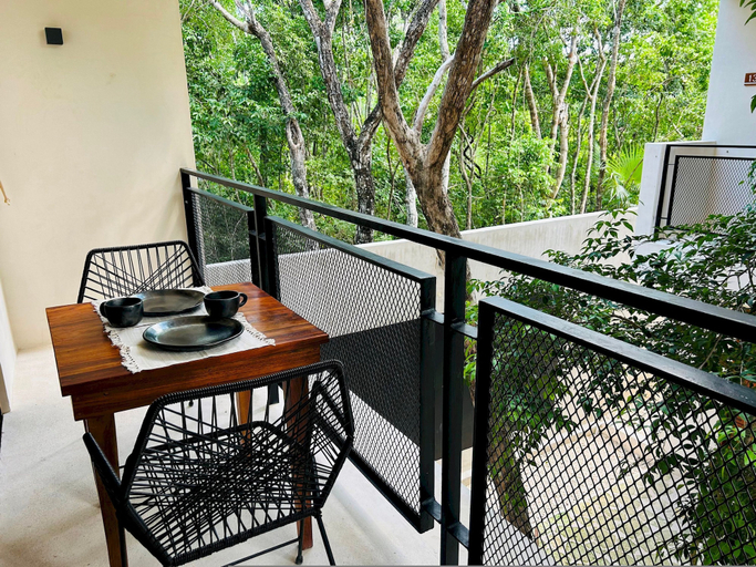 Room 3, Jungle View Studio S21 Pool Private Balcony, Cozumel