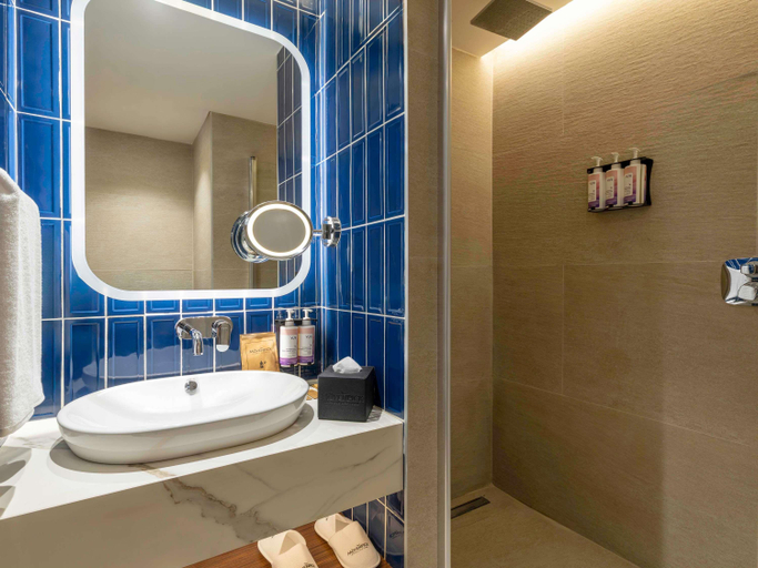 Bathroom 3, Mövenpick Istanbul Old Town, Fatih