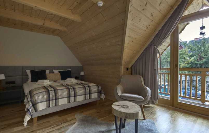 Room 3, Highlander-style Holiday Villa, Tatra