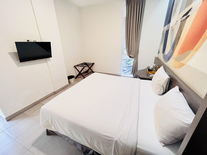 bedroom 11