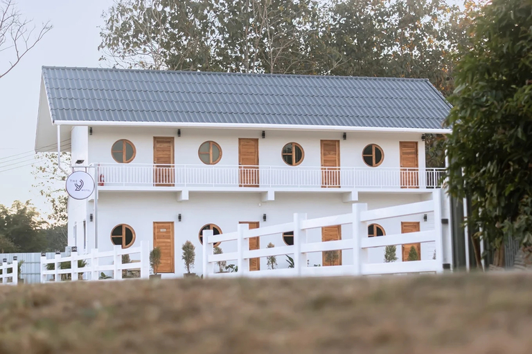 Others 4, The 9 Motel, Ngao