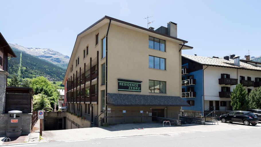Exterior & Views 2, Cacciatori Delle Alpi 7, Sondrio
