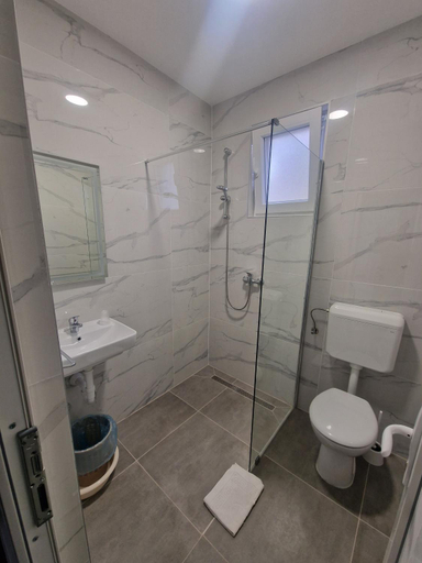 Bathroom 3, Pansion Milena, Herzegovina-Neretva