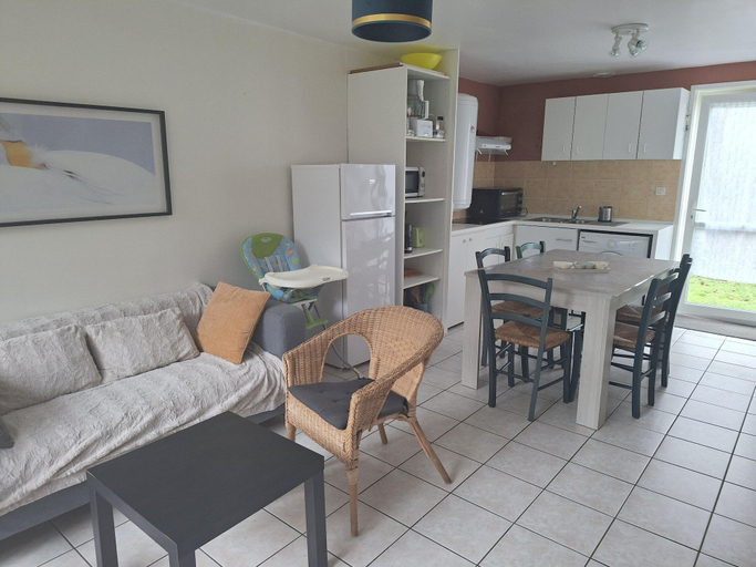 Living room 3, Modern Holiday Home Near the Sea, Le Conquet, Finistère