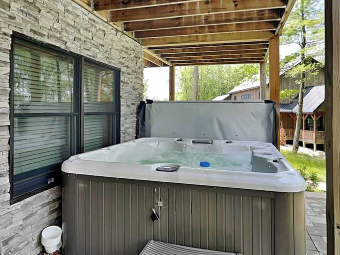 Bathroom, Space Mountain by Taylor Made Deep Creek, Garrett
